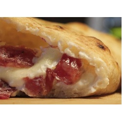 calzone_salame